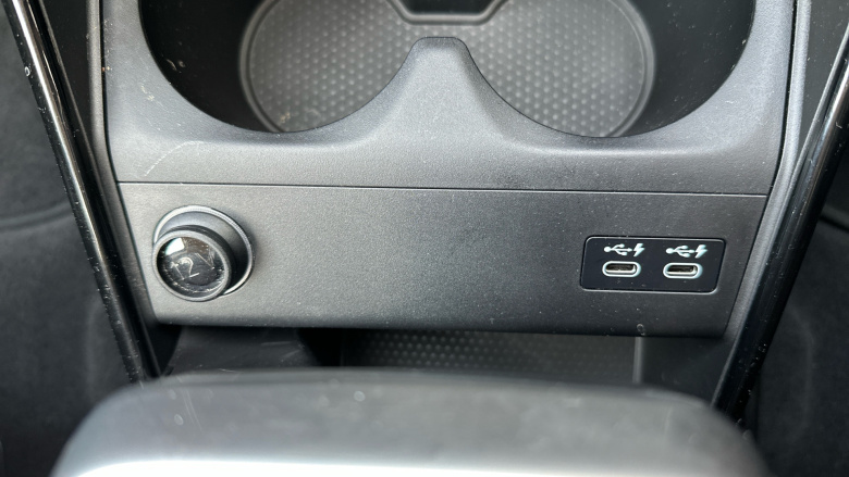 BMW 2 Series 225e xDrive Luxury 5dr DCT Hatchback